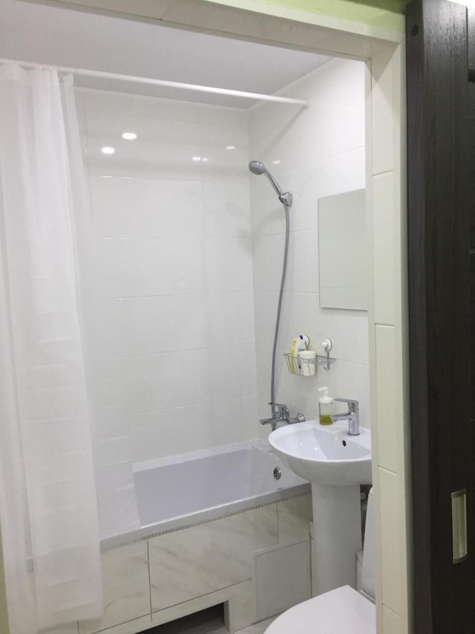 Apartment Near City Center On Peremohy Avenue 46 切尔尼戈夫 外观 照片